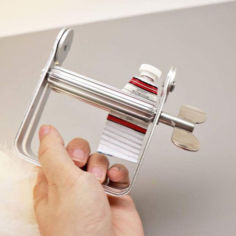 Toothpaste Squeezer For Solution Of Tube Wastage