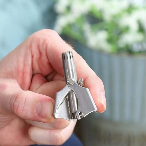 Convenient Portable Nose Hair Trimmer for Men - Image 5