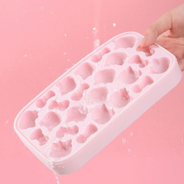 Press & Pop Hellokitty Ice Tray With Lid and Bin - Image 9