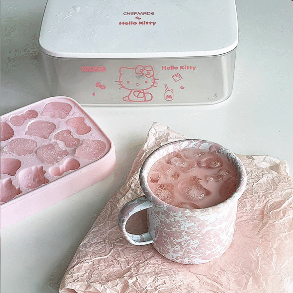 Press & Pop Hellokitty Ice Tray With Lid and Bin - Image 4