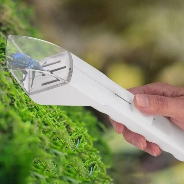Safe Handheld Bug Catcher with Magnifier - Image 4