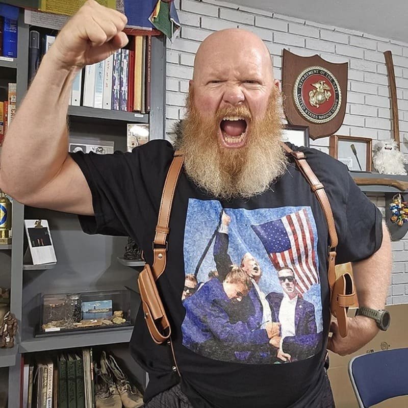 Adjustable Leather Shoulder Holster for Concealed Carry - Image 2