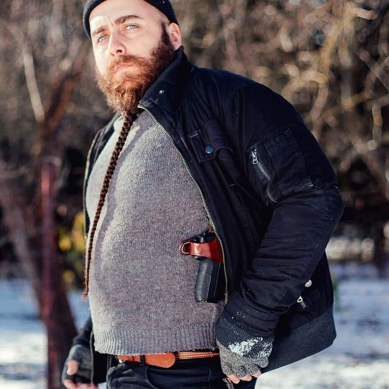 Adjustable Leather Shoulder Holster for Concealed Carry - Image 4